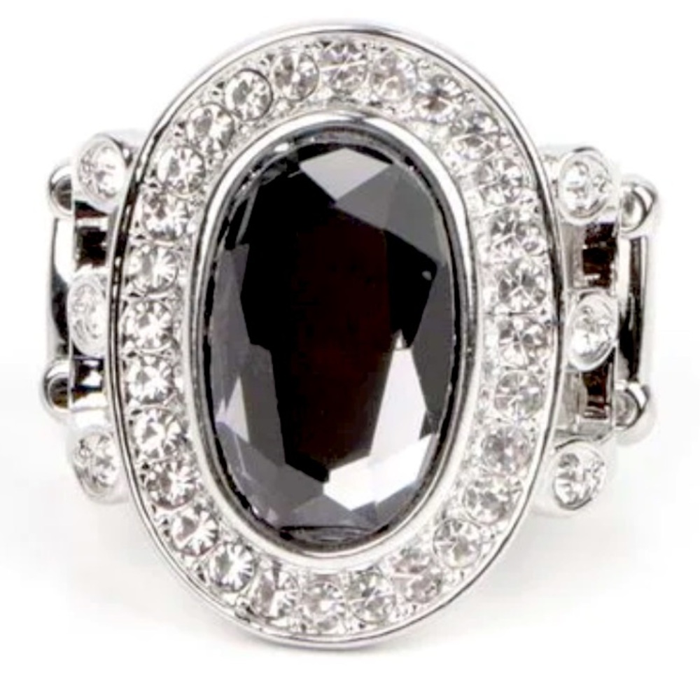 🩶🩶  “ALWAYS OVAL-ACHIEVING” SILVER ELEGANT SILVER RHINESTONE RING ~ PAPARAZZI❗️